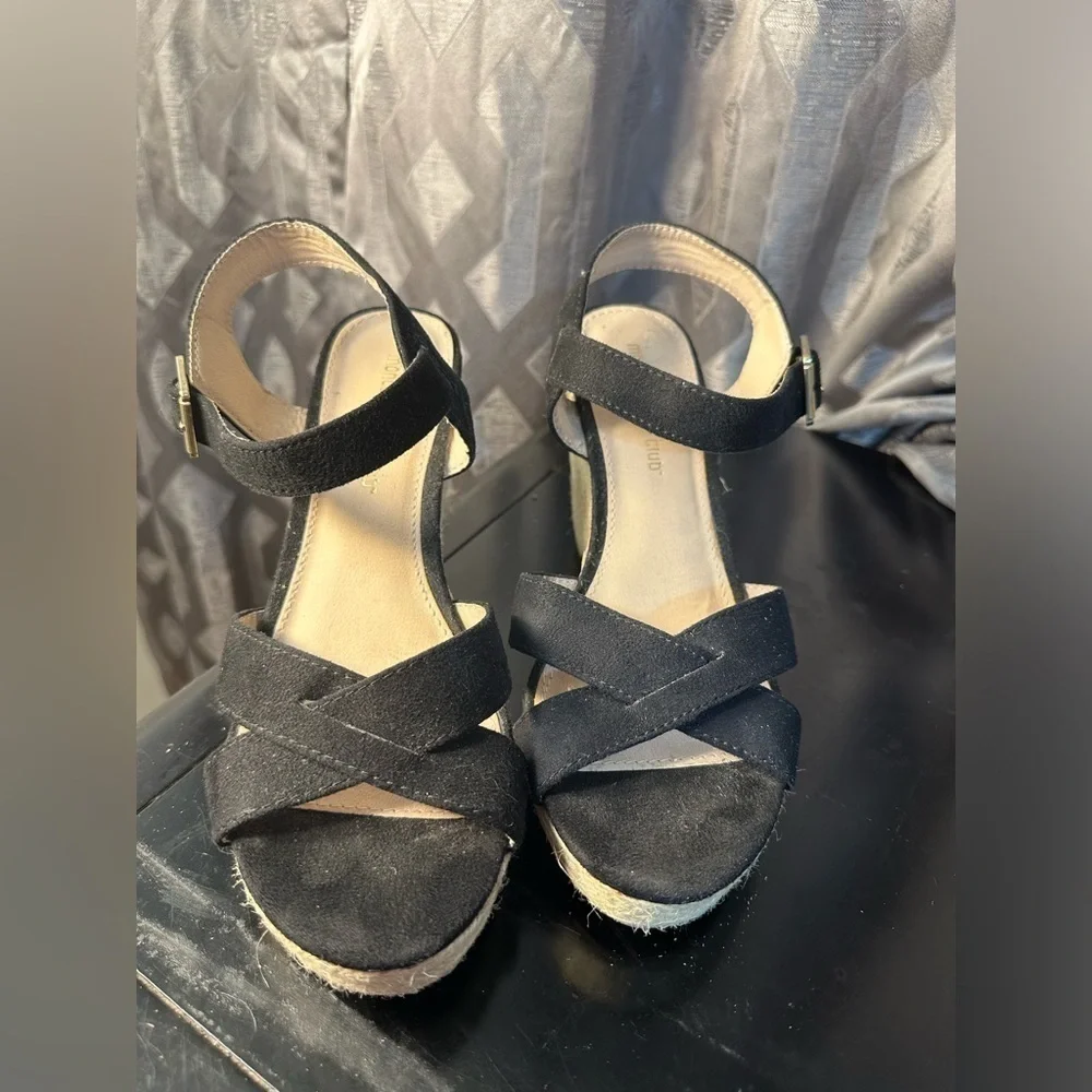 Montego Bay Club Women’s Espadrille Platform Black Wedge Sandals Size 7.5